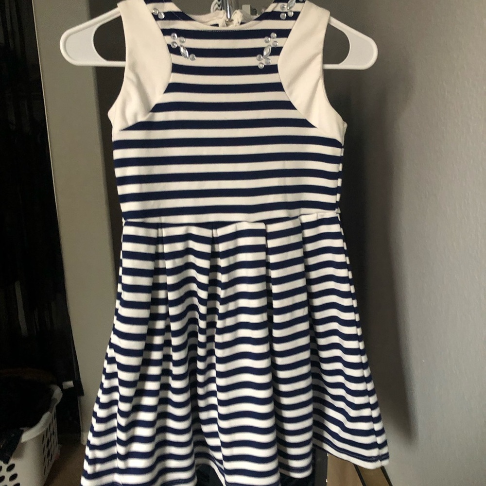 Girls elegant dress